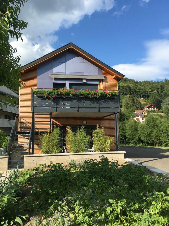 Appartement Au Jardin De Lina *